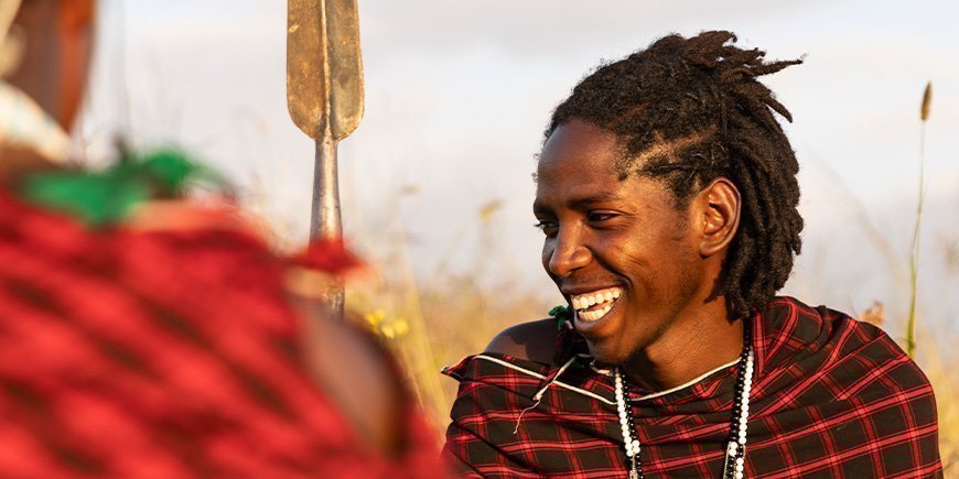 Portrett av en masaimann på Osiligilai Maasai Lodge i Tanzania