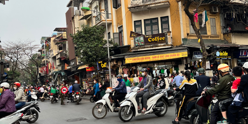 Scootere i gamlebyen i Hanoi