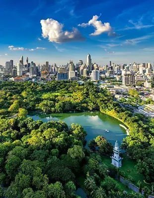 Utsikt over Bangkok fra Lumpini Park, Thailand