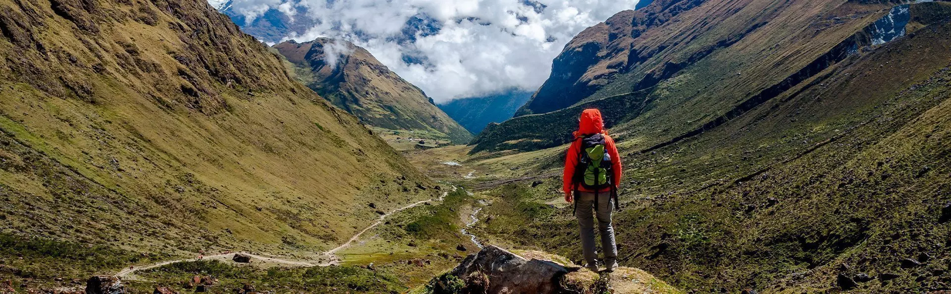 Mand på salkantay-trekket i Peru